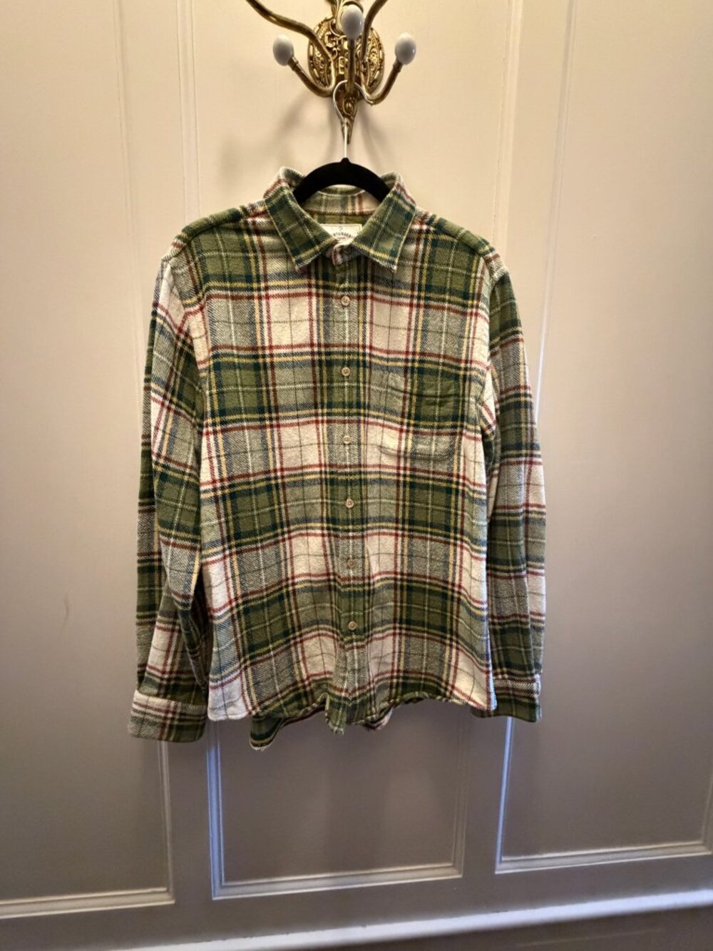 Portuguese Flannel Men's Button-Up Flannel Shirt - size L (fits like size M)